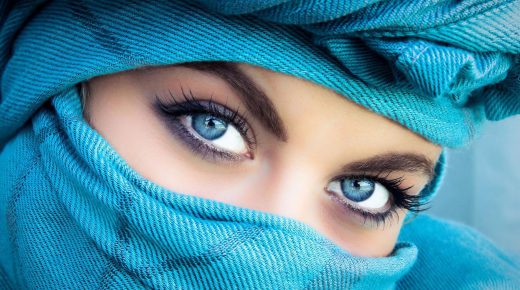 Blue Eyed Girl Wearing A Veil HD Wallpaper